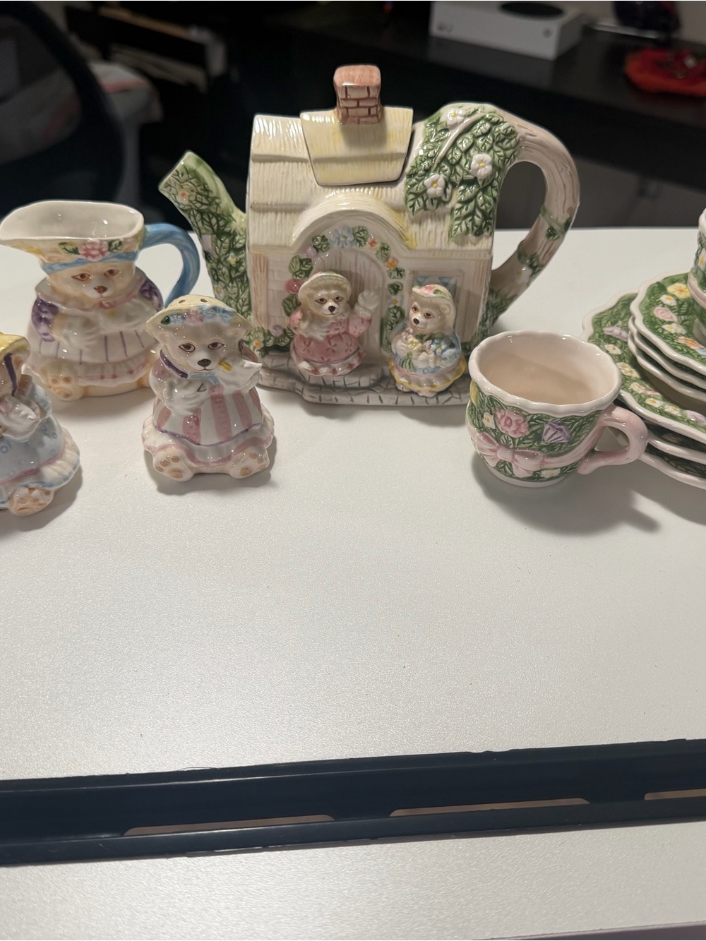 Ceramic Cottage Teapot and Pink Floral Cup Home Accents Set